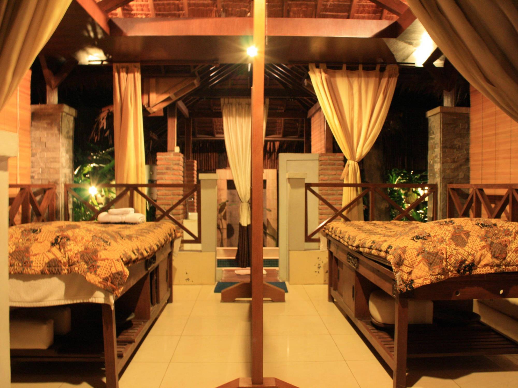 Sanghyang Indah Spa Resort Аньер Экстерьер фото